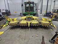 678 Corn Head, John Deere, Used