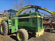 John Deere 6750 Harvester